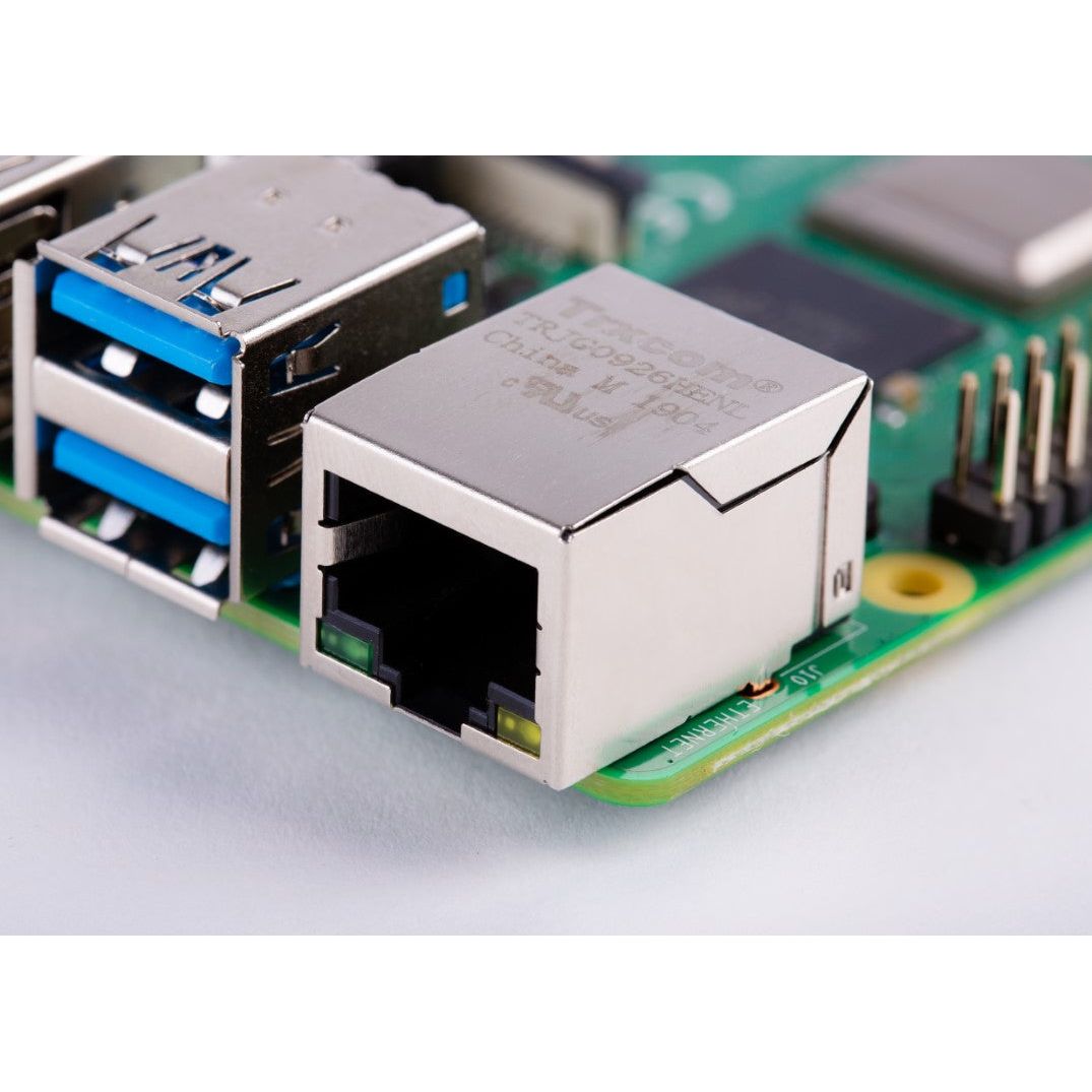 Raspberry Pi 4 Model B with HDMI Female to Micro HDMI Male Adapter-USB-USB-C Adapter-Heatsink