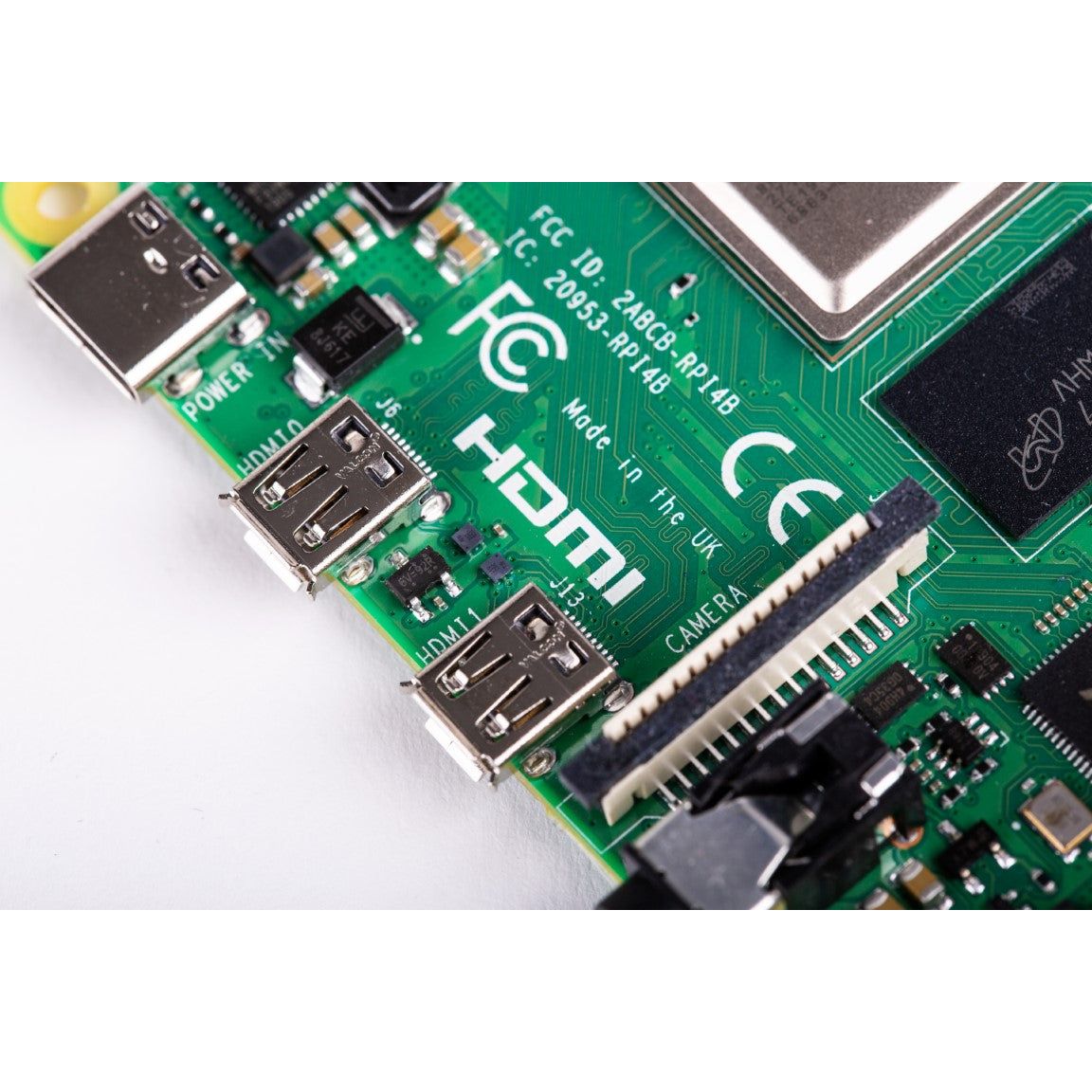 Raspberry Pi 4 Model B with HDMI Female to Micro HDMI Male Adapter-USB-USB-C Adapter-Heatsink