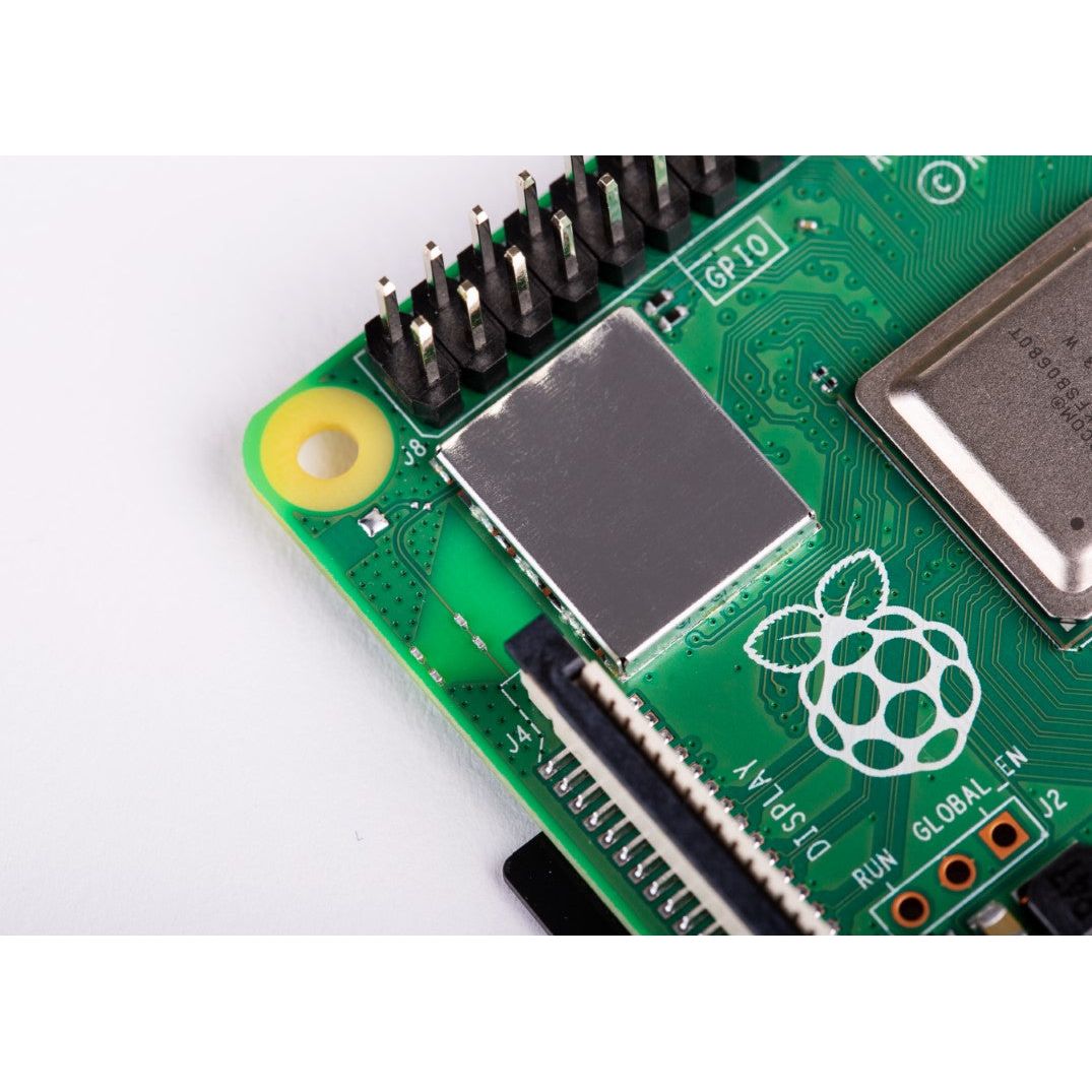 Raspberry Pi 4 Model B with HDMI Female to Micro HDMI Male Adapter-USB-USB-C Adapter-Heatsink