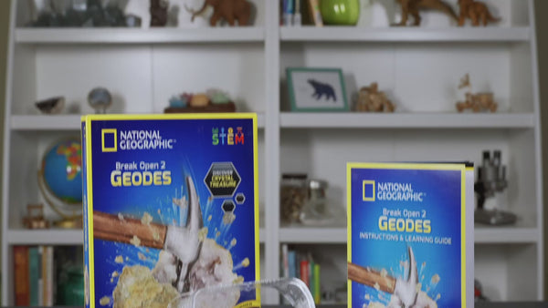 National Geographic Break Open 2 Geodes Kit